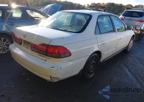 2002 Honda Accord 2.3 Lx z USA, uszkodzony, nr VIN 1HGCG55452A142652